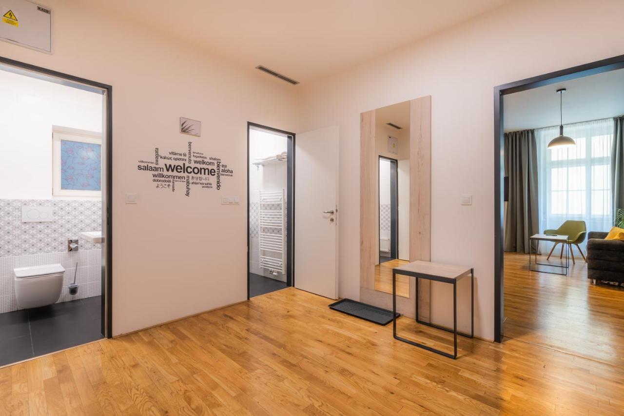 Ea Aparthotel Melantrich Prague Luaran gambar